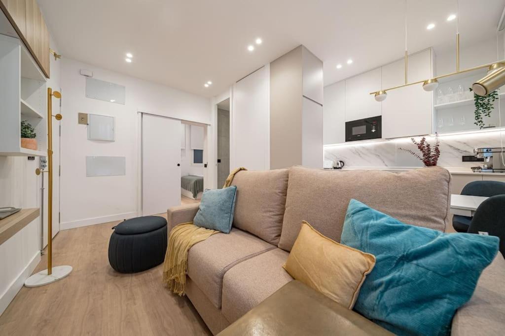 Lalatina I Calle Costanilla San Pedro 1Br 1Bh Madrid Exteriör bild