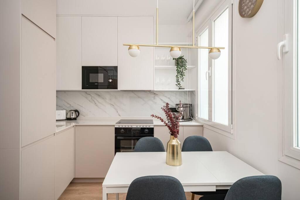 Lalatina I Calle Costanilla San Pedro 1Br 1Bh Madrid Exteriör bild